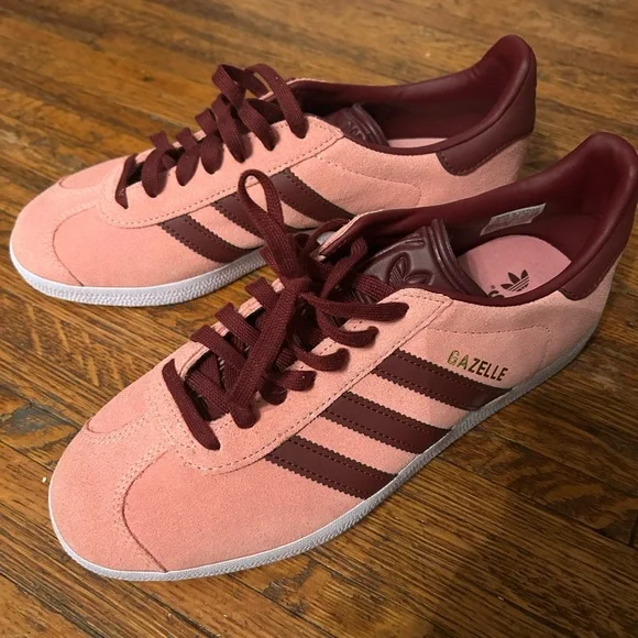 Adidas Gazelles (Men’s 7.5) - Picture 3 of 8